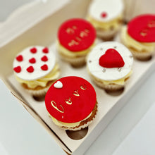 Load image into Gallery viewer, Valentine&#39;s Day Cupcakes
