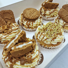Load image into Gallery viewer, Biscoff cupcakes
