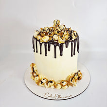 Load image into Gallery viewer, Salted Caramel Popcorn cake
